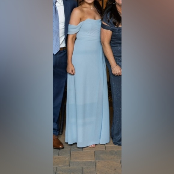 David’s Bridal Chiffon Cowl Off-The Shoulder Bridesmaid Dress - Picture 3 of 3